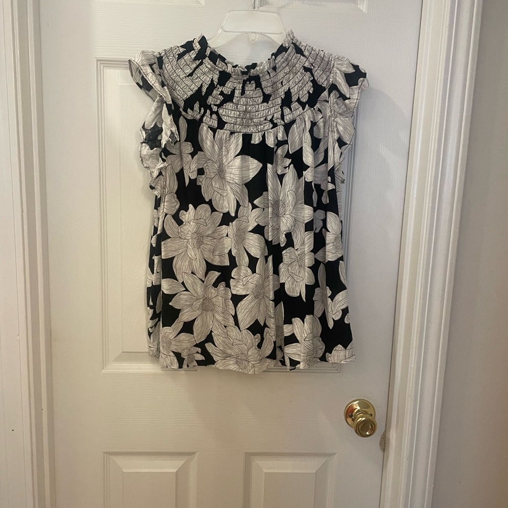 Cute Crown and Ivy top